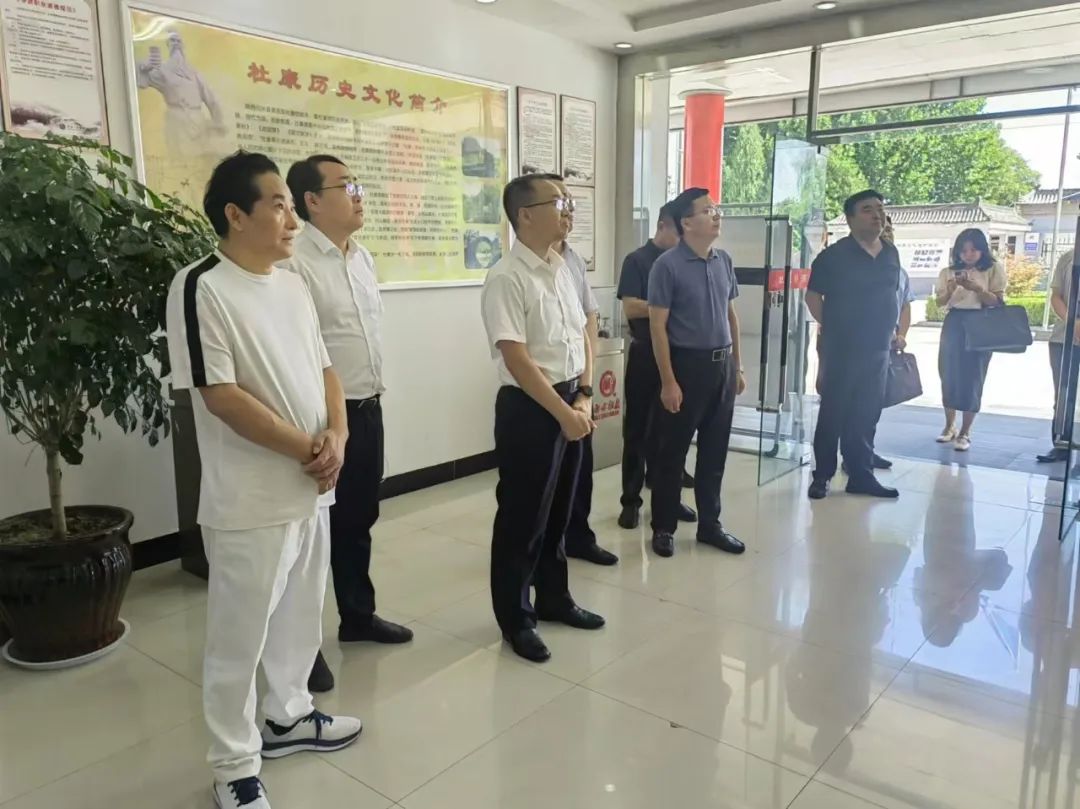 渭南市副市长田跃新一行考察陕西好色先生TVAPP下载酒厂科技创新项目